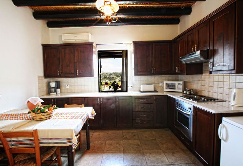 Leonidas Village Houses  | Goudhi | Paphos | Cyprus 1