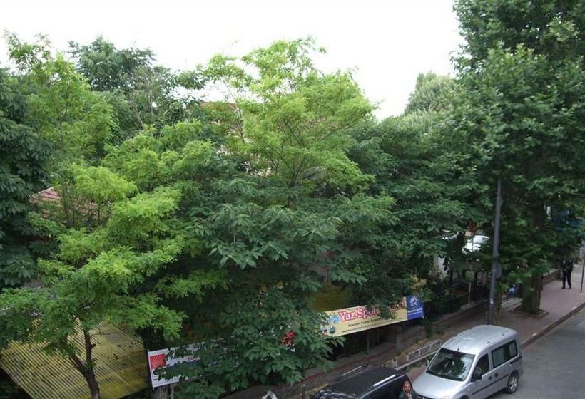 Caravan Palace Apart  | Istanbul | Istanbul | Turkey 2