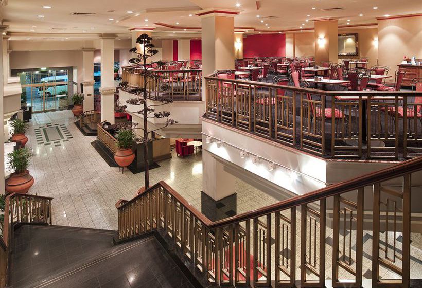 Hotel Grand Chancellor Adelaide on Hindley Adelaide Australia Meridional