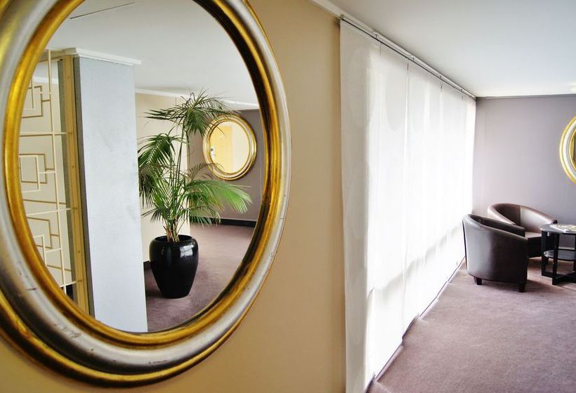 Quality Hotel Tiffins On The Park | Parkside | South Australia | Australia 10