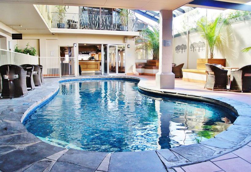 Quality Hotel Tiffins On The Park | Parkside | South Australia | Australia 5