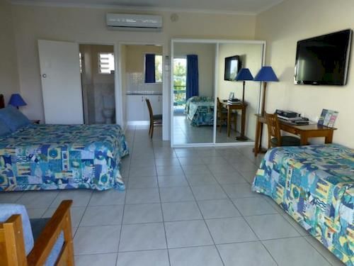 Hotel Airlie Court Holiday Units Airlie Beach Queensland