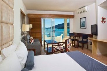 Coral Sea Resort | Airlie Beach | Queensland | Australia 9