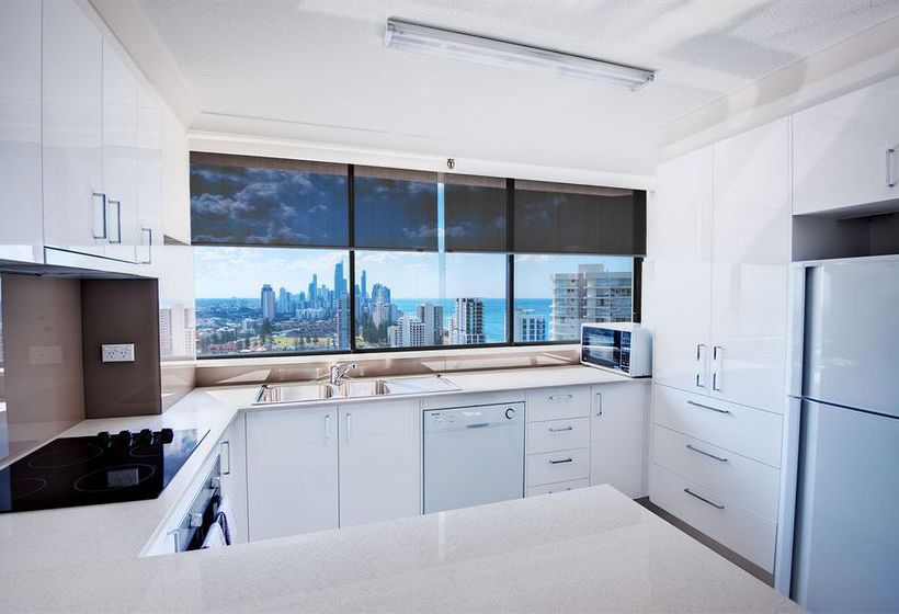 Beach Haven Apartments | Broadbeach | Queensland | Australia 6