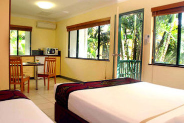 Bay Village Tropical Retreat & Apartments | Cairns | Queensland | Australia 10