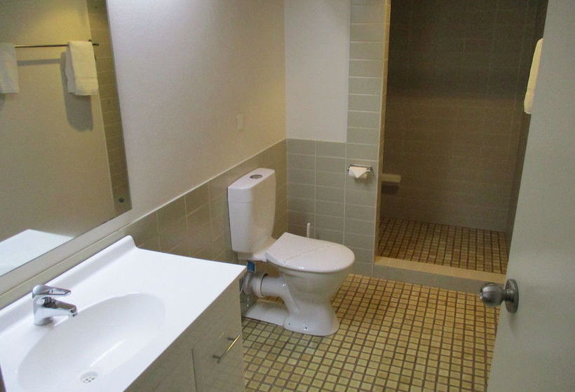 Flag Inn Gladstone Reef Motel | Gladstone | Queensland | Australia 3