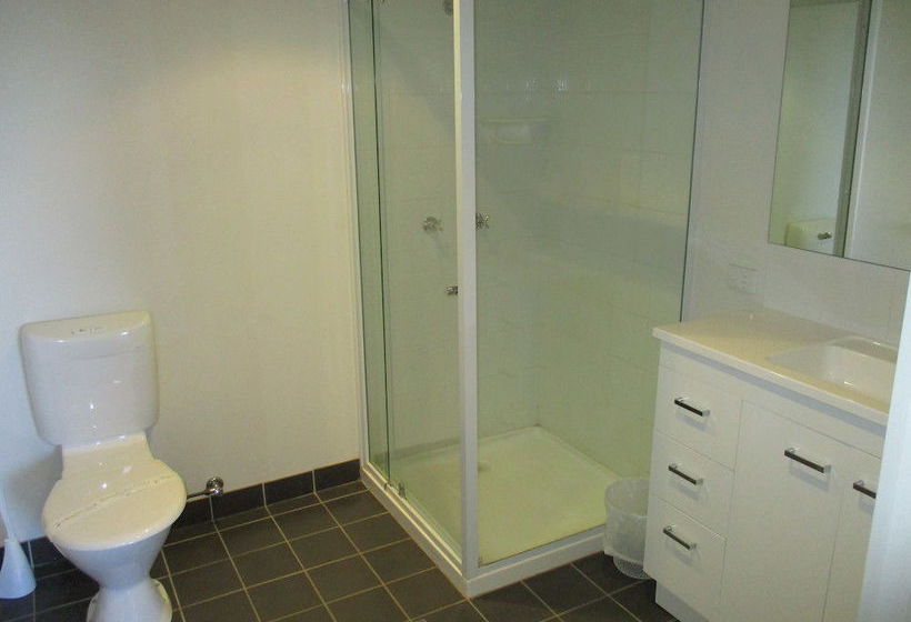 Flag Inn Gladstone Reef Motel | Gladstone | Queensland | Australia 5