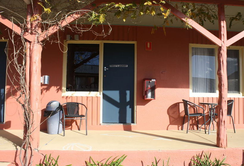 Hotel Swan Motor Inn