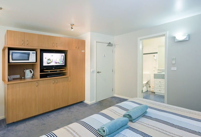 Anchorage Motel | Lorne | Victoria | Australia 16