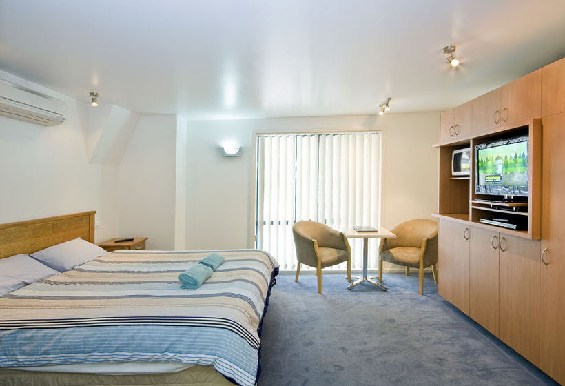 Anchorage Motel | Lorne | Victoria | Australia 18