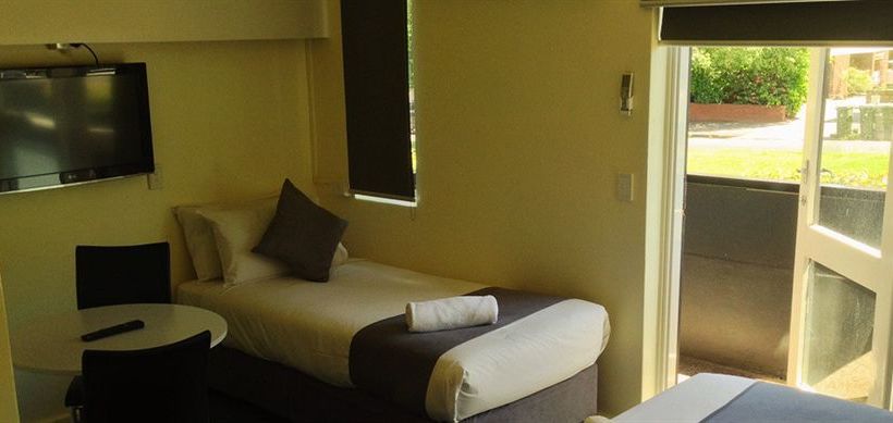 George Powlett Motel & Apartments | Melbourne | Victoria | Australia 3