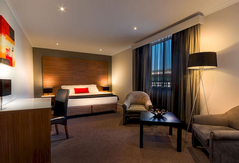 Hotel Crest On Barkly | Saint Kilda | Victoria | Australia 6