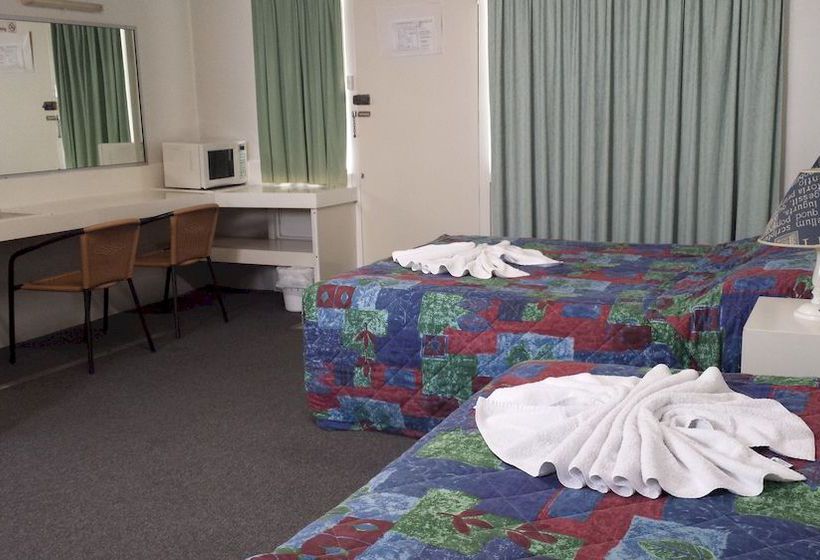 Golden Fountain Motel