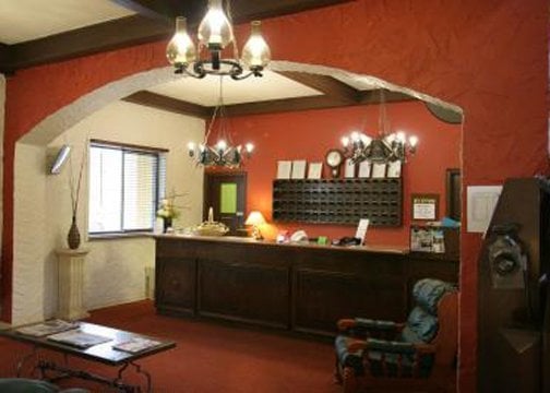 Hotel Econo Lodge Hacienda International | Sale | Victoria | Australia 1