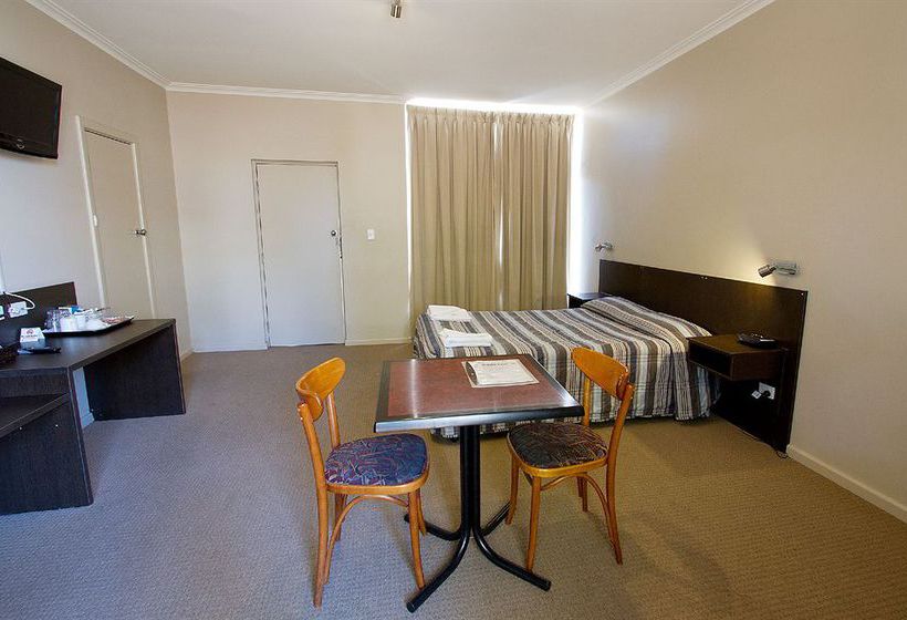 Links Hotel & Motel | Seaton | South Australia | Australia 6