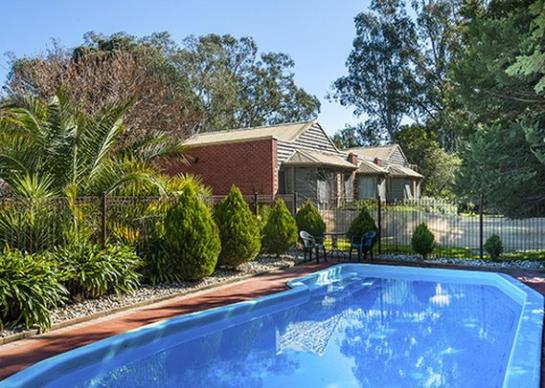 Hotel Comfort Inn Coach & Bushmans | Seymour | Victoria | Australia 2