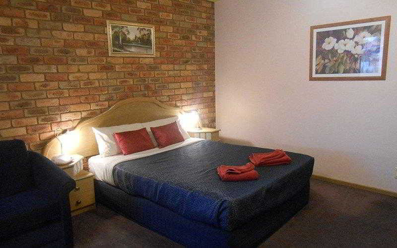 Hotel Best Western Pines Country Club Motor Inn