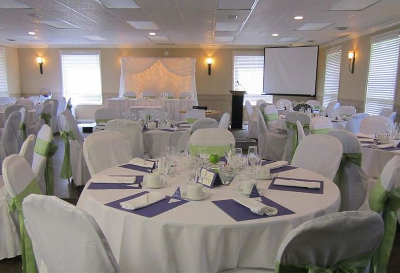 Hotel Red Pine Motor Inn | Alliston | Ontario | Canada 11