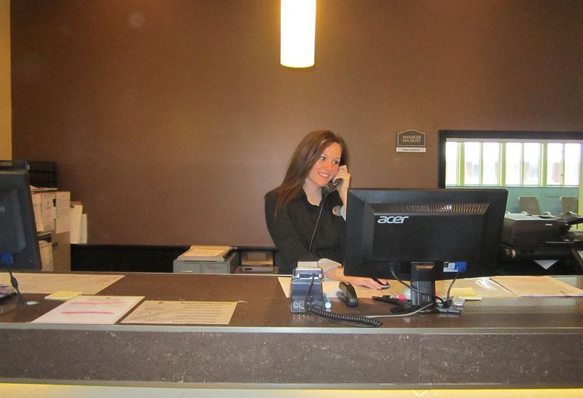 Hotel Red Pine Motor Inn | Alliston | Ontario | Canada 14