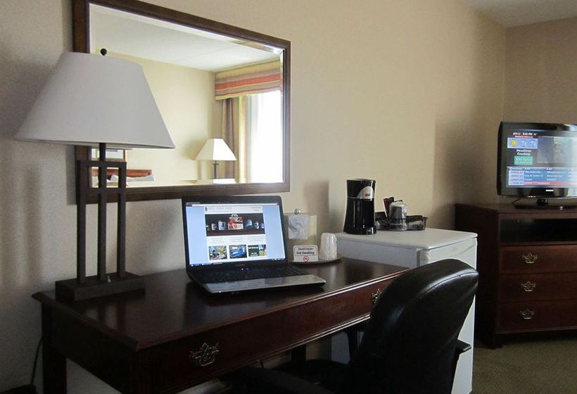 Hotel Red Pine Motor Inn | Alliston | Ontario | Canada 3