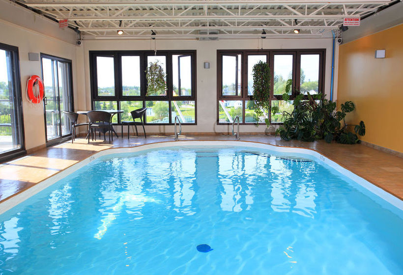 Hotel Universel Alma | Alma | Quebec | Canada 7