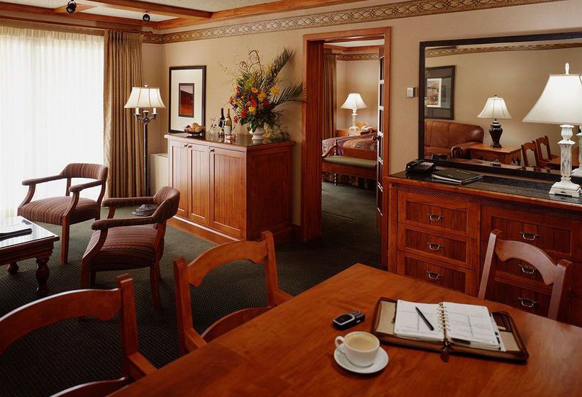 Banff Park Lodge Resort Hotel & Conference Centre | Banff | Alberta | Canada 3