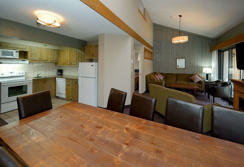 Douglas Fir Resort & Chalets | Banff | Alberta | Canada 3