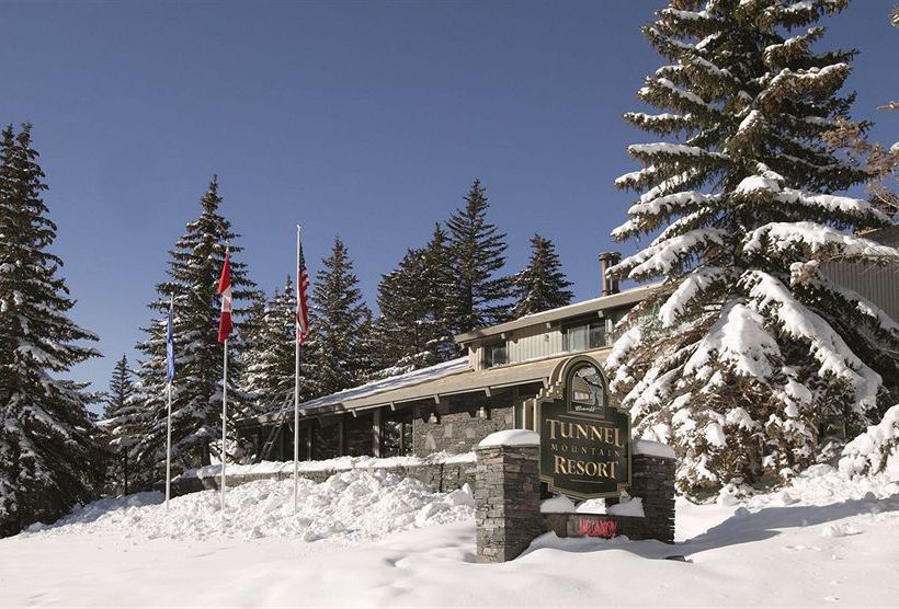 Tunnel Mountain Resort