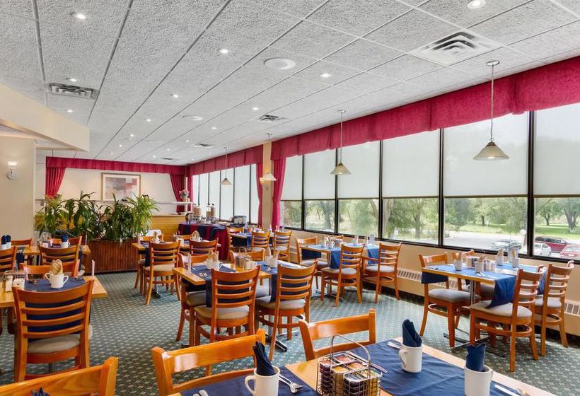 Travelodge Hotel Belleville | Belleville | Ontario | Canada 1