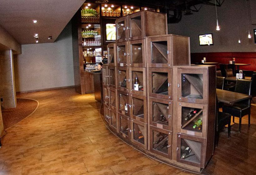 Clarion Hotel & Suites | Brandon | Manitoba | Canada 1