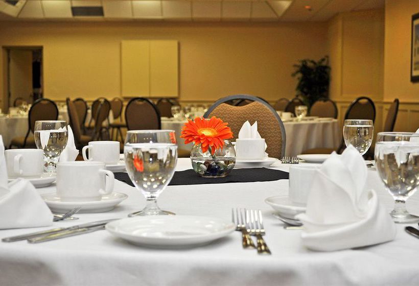 Hotel Charlottetown Inn & Conference Centre | Charlottetown | Prince Edward Island | Canada 12