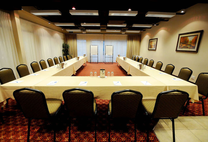 Le Dauphin Hotel & Suites | Drummondville | Quebec | Canada 2