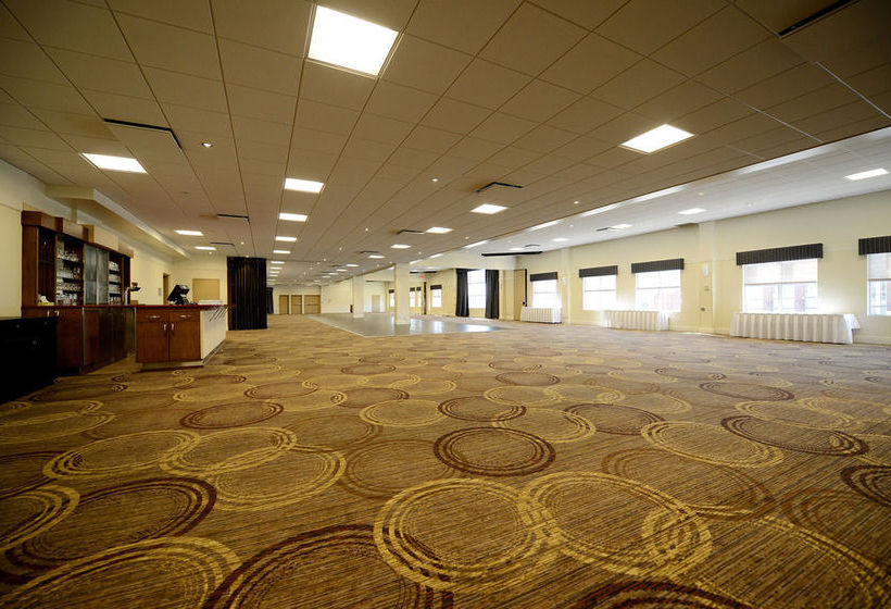 Le Dauphin Hotel & Suites | Drummondville | Quebec | Canada 3