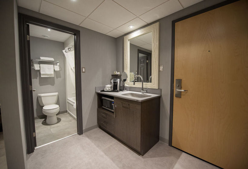 Le Dauphin Hotel & Suites | Drummondville | Quebec | Canada 5