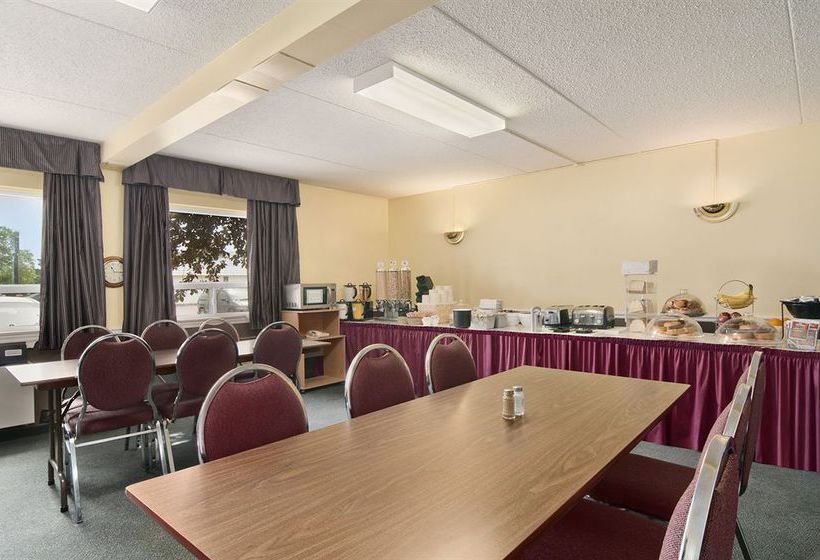 Hotel Travelodge Edmonton South | Edmonton | Alberta | Canada 8