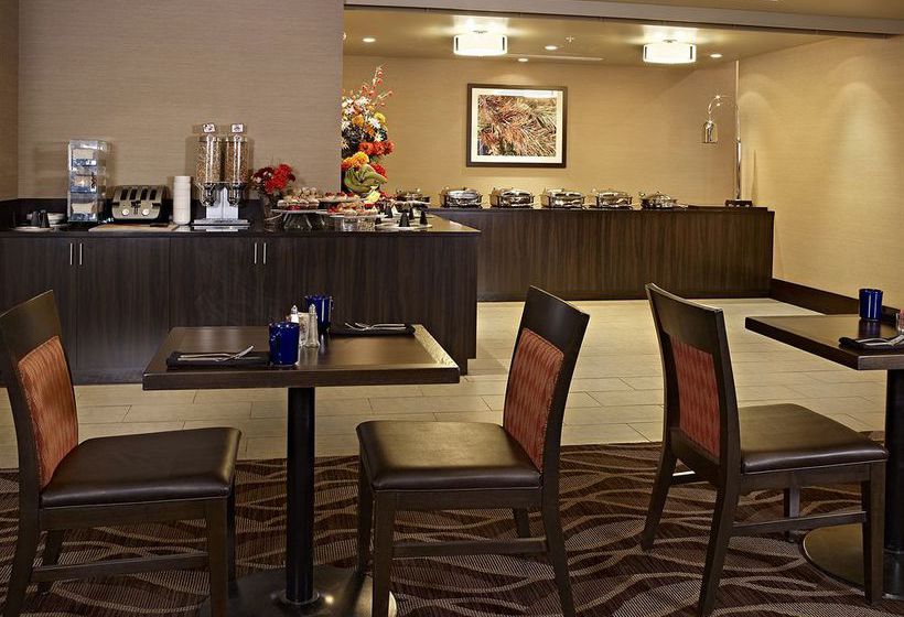 Quality Hotel & Conference Centre | Fort McMurray | Alberta | Canada 1