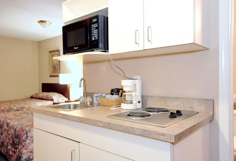 Hotel Econo Lodge Motor Inn | Grande Prairie | Alberta | Canada 18