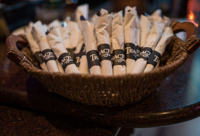 Hotel Paradise Inn Suites Grande Prairie | Grande Prairie | Alberta | Canada 19