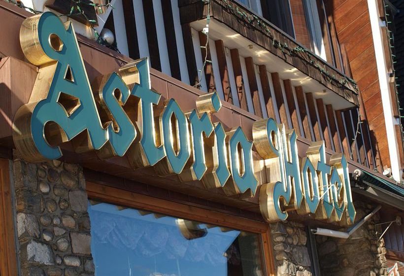 Hotel Astoria | Jasper | Alberta | Canada 1