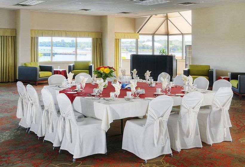 Hotel Holiday Inn Kingston Waterfront | Kingston | Ontario | Canada 17