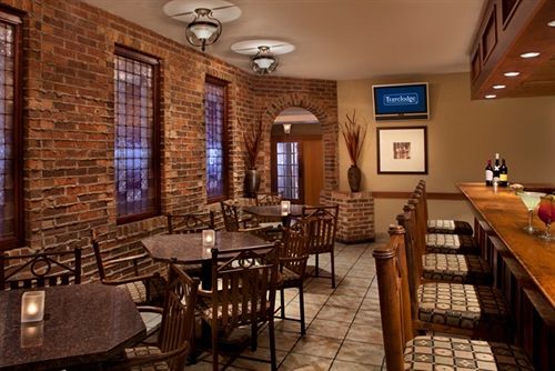 Hotel Travelodge Kingston LaSalle Kingston Ontario