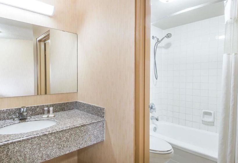 Hotel Howard Johnson Ontario