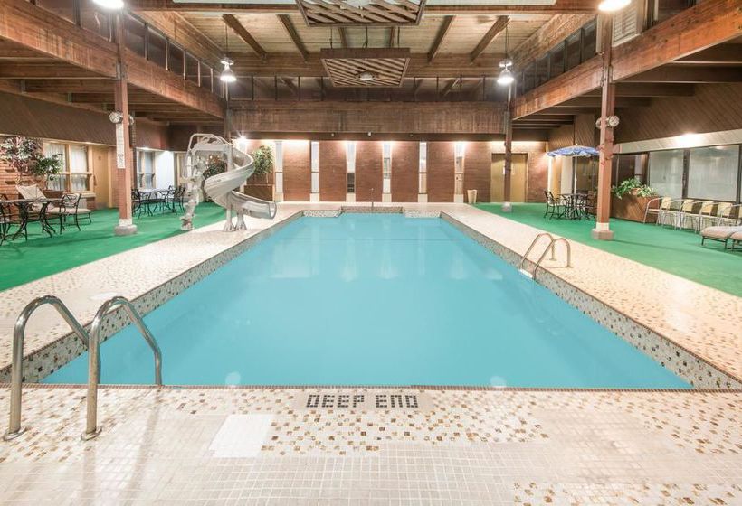 Hotel Howard Johnson | Kitchener | Ontario | Canada 10