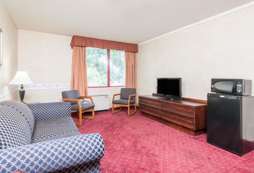 Hotel Howard Johnson | Kitchener | Ontario | Canada 12