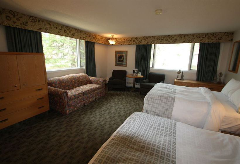 Hotel Mountaineer Lodge | Lake Louise | Alberta | Canada 14