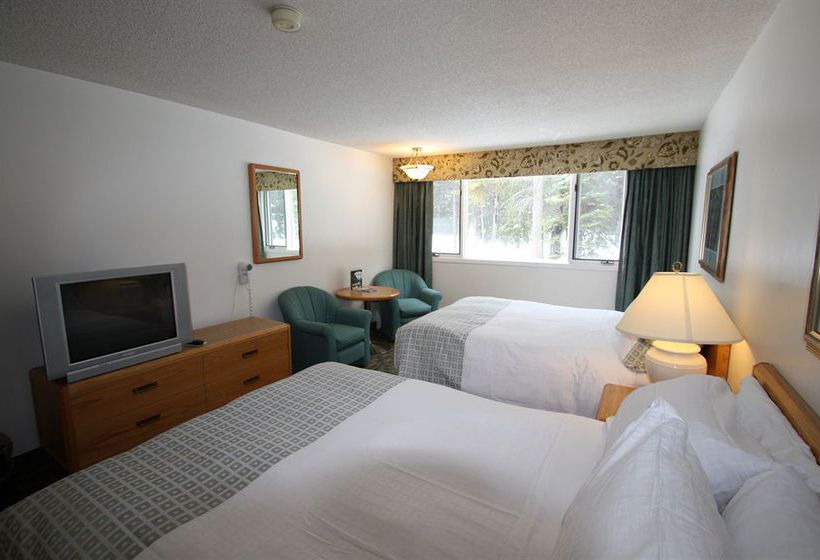 Hotel Mountaineer Lodge | Lake Louise | Alberta | Canada 18