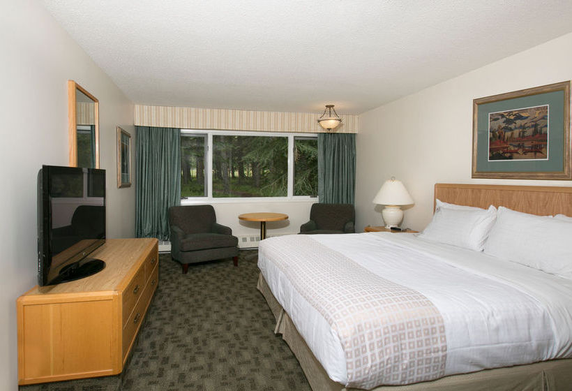 Hotel Mountaineer Lodge | Lake Louise | Alberta | Canada 20