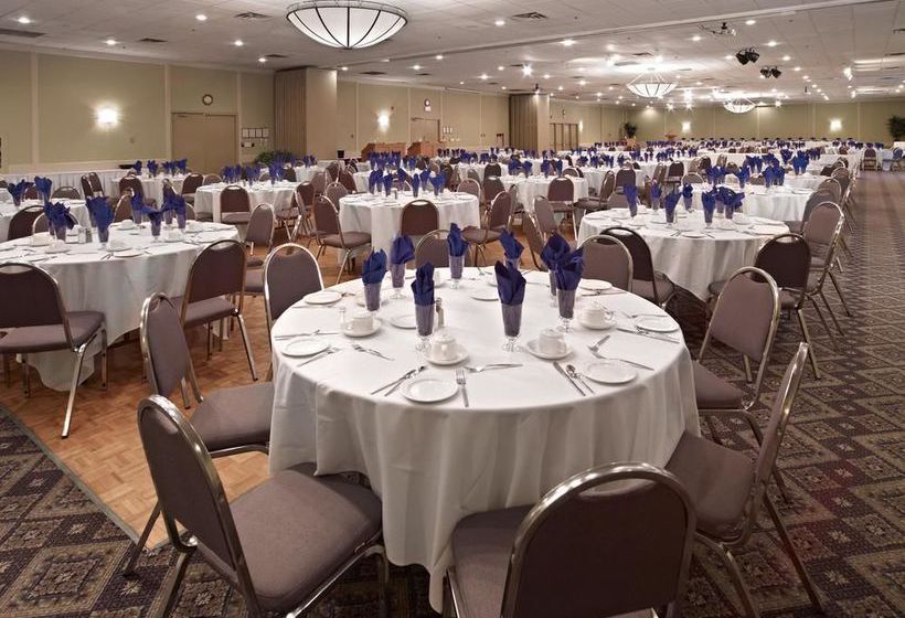 Hotel Lethbridge Lodge