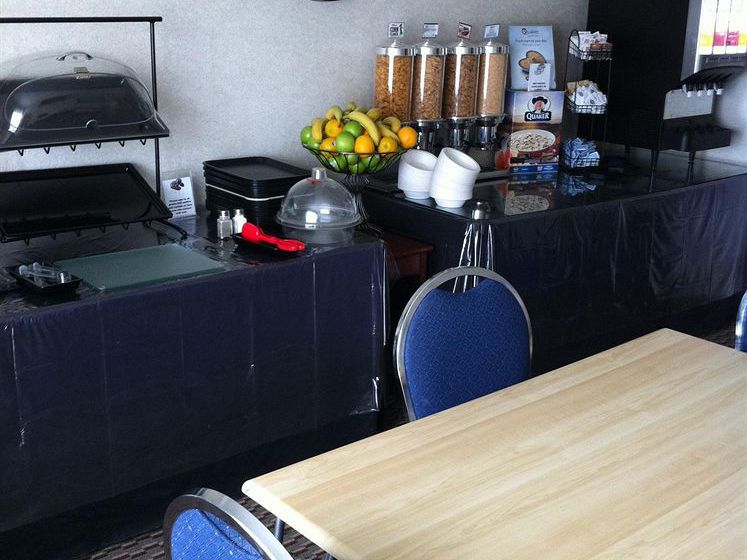 Hotel Comfort Inn London | London | Ontario | Canada 9