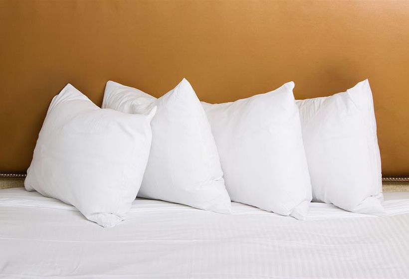 Hotel Gouverneur Ile Charron | Longueuil | Quebec | Canada 3